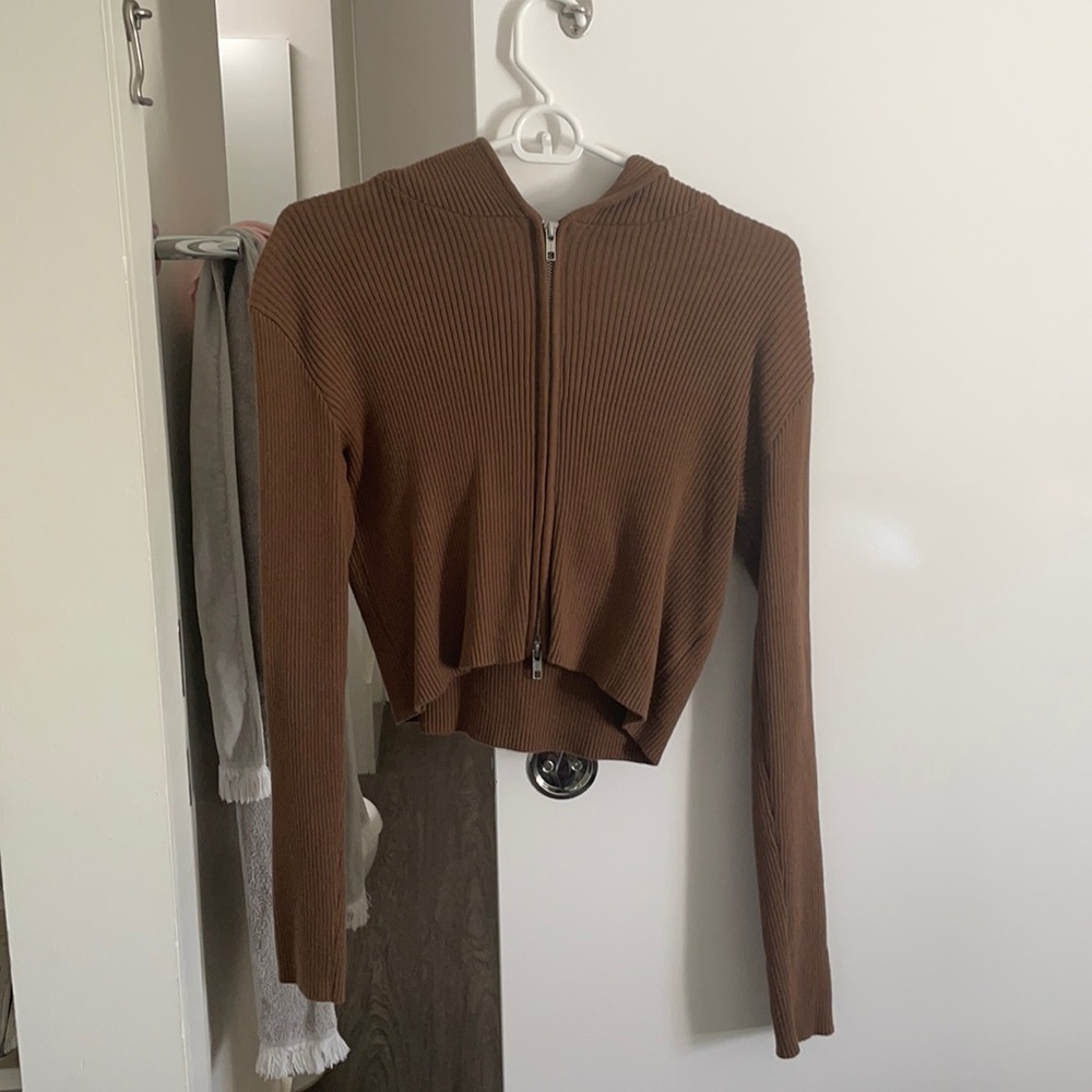 Cropped Brandy Melville Ribbed Brown Hoodie